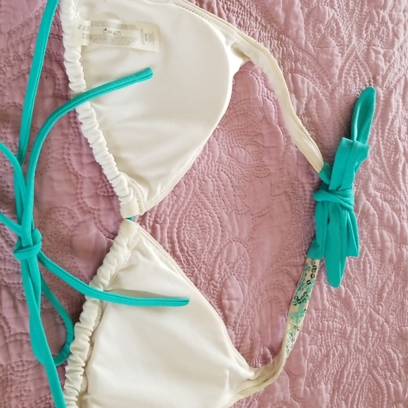 Victoria's Secret biniki top - Picture 4 of 6